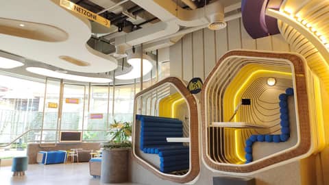 YELLO Hotel Kuta Beachwalk Bali — photo 8
