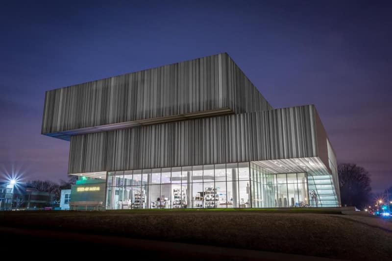 Crowne Plaza Louisville Airport Expo Ctr by IHG — building