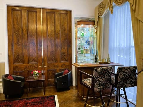 Ravna Gora — hotel reception