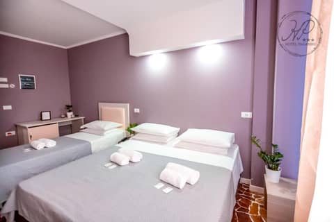 Hotel Paganini — hotel room