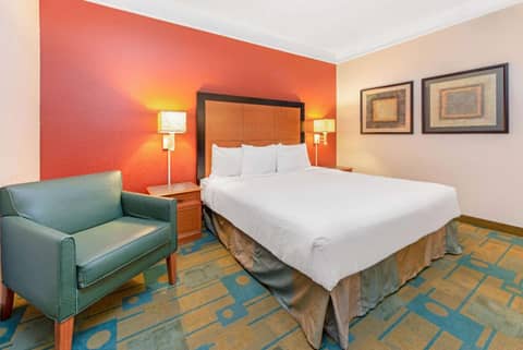 La Quinta by Wyndham USF (Near Busch Gardens) — photo 7