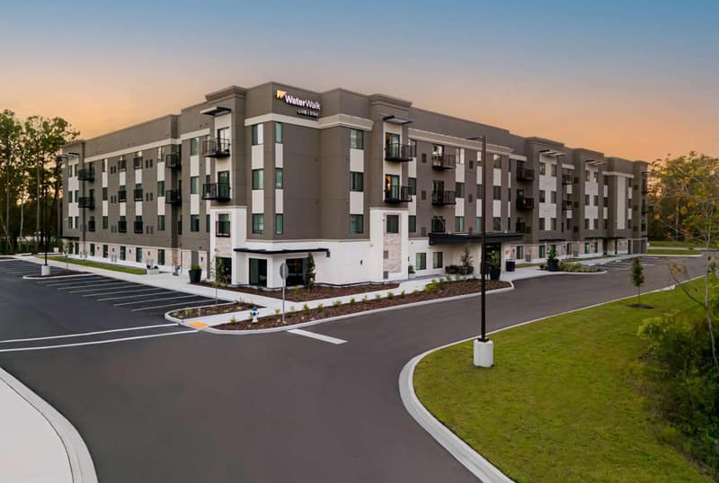 WaterWalk Extended Stay by Wyndham Jacksonville Deerwood Pk — building