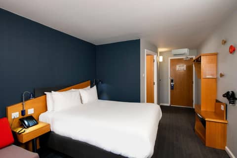Holiday Inn Express Glasgow City Riverside by IHG — photo 4