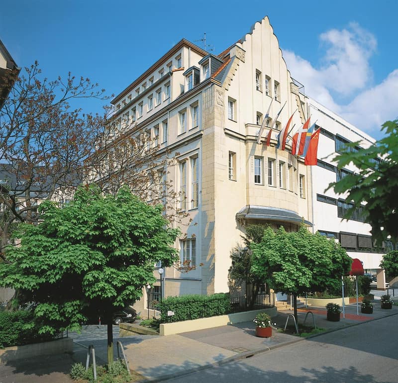 Hotel Viktoria — building