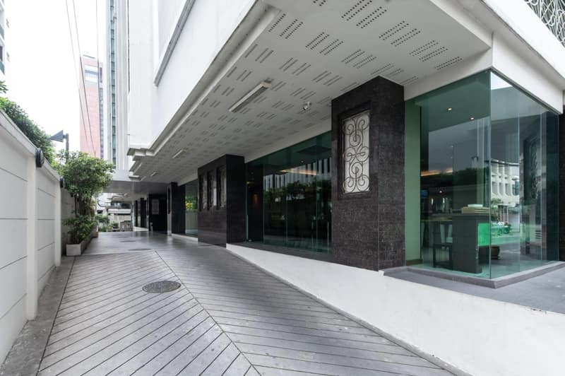 Admiral Premier Bangkok — building