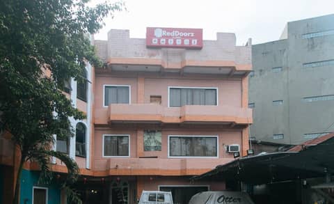 RedDoorz at La Maria Pension And Tourist Inn — photo 2