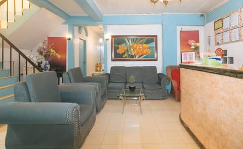 RedDoorz at La Maria Pension And Tourist Inn — photo 4
