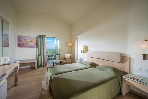 Silva Beach Hotel — photo 7