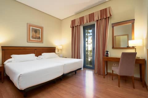 Hotel Bécquer — photo 6