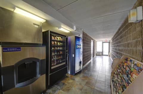 Motel 6-San Antonio, TX - Downtown - Market Square — photo 2