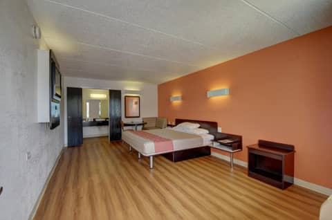 Motel 6-San Antonio, TX - Downtown - Market Square — photo 9