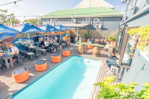Never at Home Green Point — recepcion & lobby