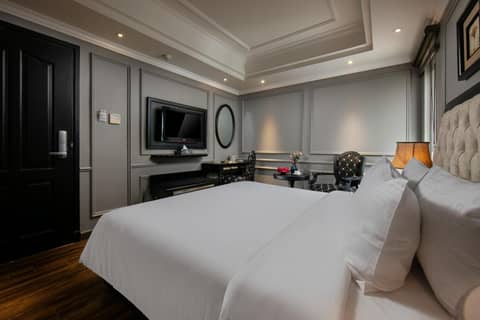 Scent Premium Hotel and Sky Bar — photo 2