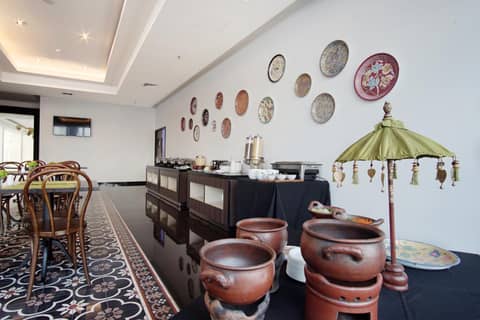 Malioboro Prime Hotel — photo 9