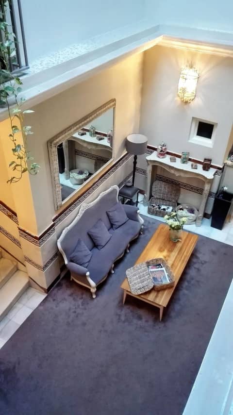 Le Petit París — lounge