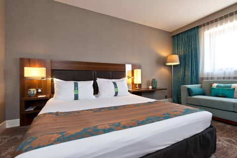 Holiday Inn Nice by IHG — hotel room