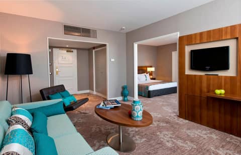 Holiday Inn Nice by IHG — hotel room