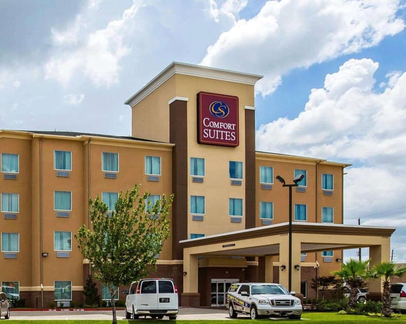 Comfort Suites Northwest - Cy - Fair — building