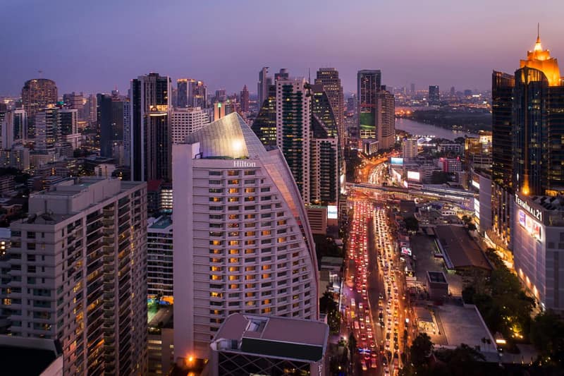 Hilton Bangkok Grande Asoke — building