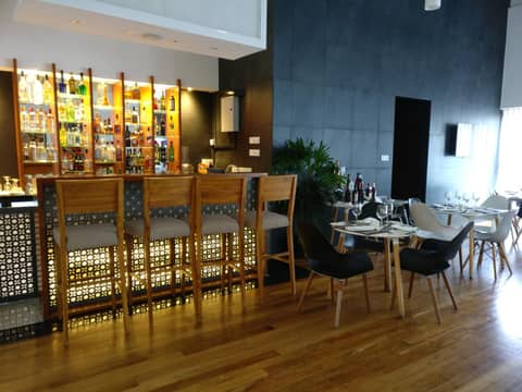 Ocean Edge Suites & Hotel Colombo — photo 4