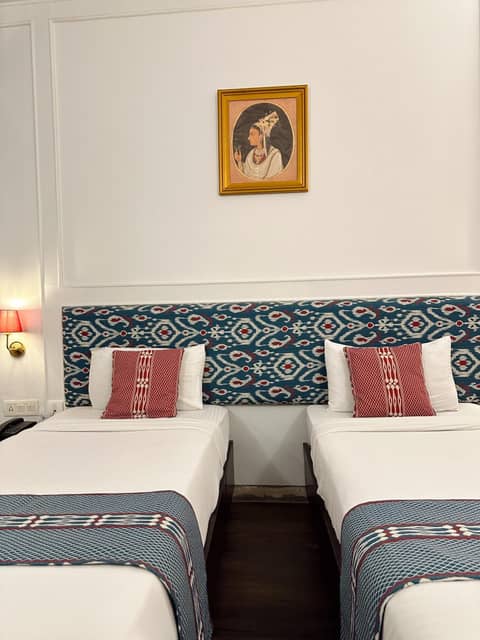 Hotel Atulyaa Taj — hotel room