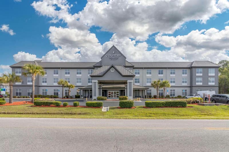 Country Inn & Suites By Radisson, Savannah Airport, GA — building