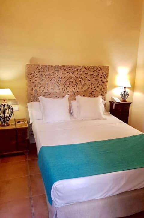 Palacio de Santa Inés — bedroom