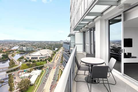 Meriton Suites Broadbeach — balance & terrace