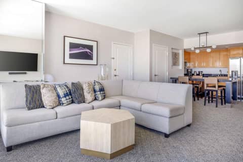 Hilton Grand Vacations Club Elara Center Strip Las Vegas — photo 8