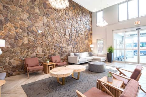 Sandman Signature Calgary Airport Hotel — photo 6