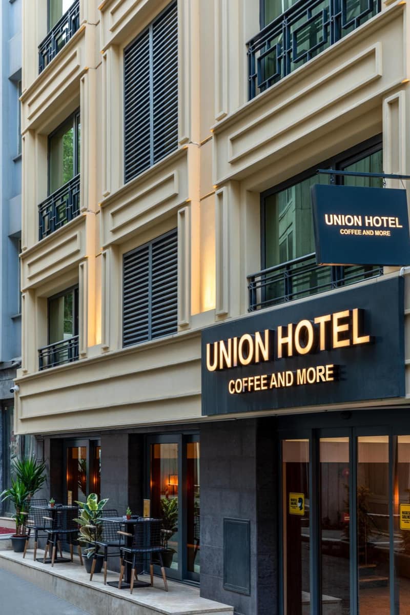 Union Hotel Port — building
