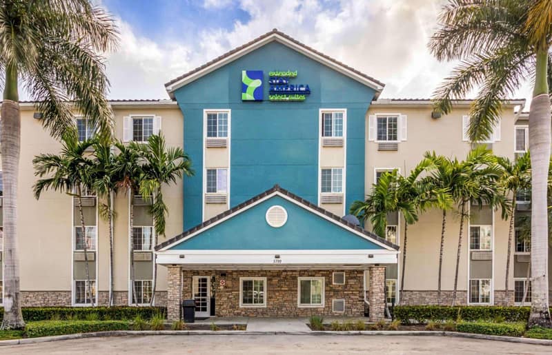 Extended Stay America Select Suites - Fort Lauderdale - Airport - West — building