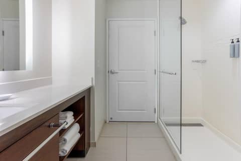 Residence Inn by Marriott Kansas City at The Legends — photo 2