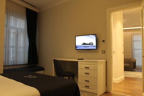 Garlon Residence — photo 3
