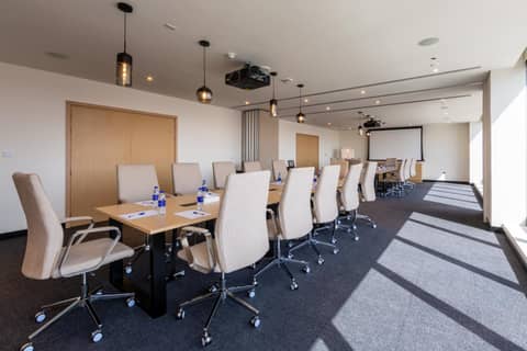 Premier Inn Dubai Dragon Mart — photo 2