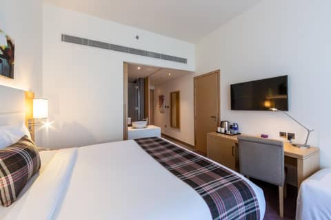 Premier Inn Dubai Dragon Mart — photo 3