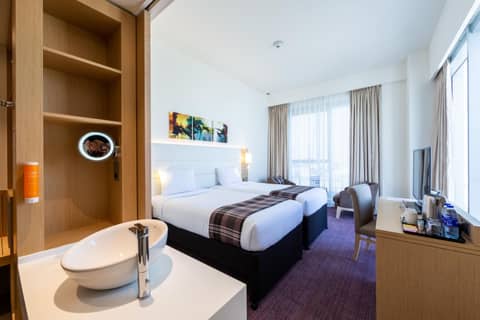 Premier Inn Dubai Dragon Mart — photo 5