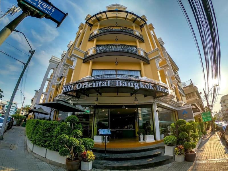 Siri Oriental Bangkok Hotel — building
