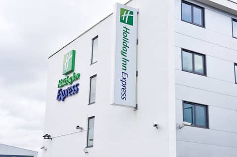 Holiday Inn Express Manchester Airport by IHG — photo 3