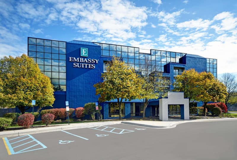 Embassy Suites by Hilton Detroit - Livonia/Novi — building