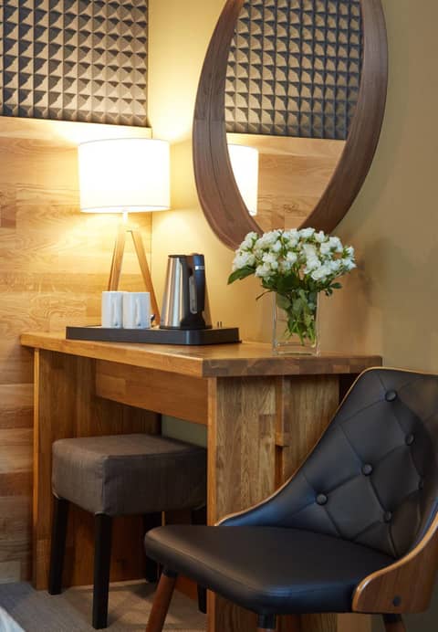 Hotel Batory — hotel room