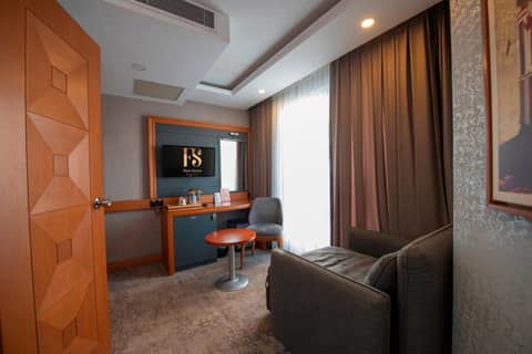 FOUR SEVEN HOTEL — photo 2