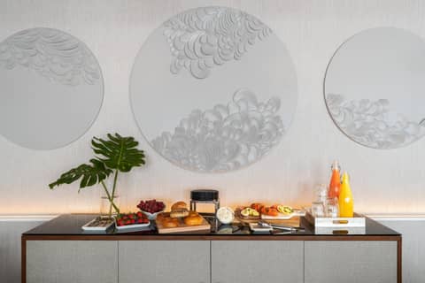 Kimpton Hotel Palomar Philadelphia by IHG — dining