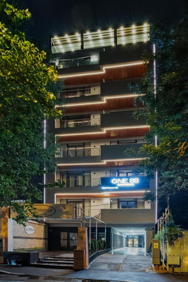 Uni88 ApartHotel — building