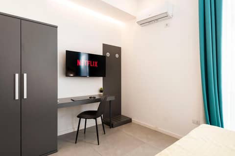 Cortese — hotel room