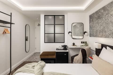 STG Hotel Oxford Street - formerly St Giles London Hotel — hotel room