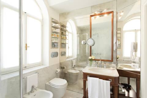 Hotel Regency - Small Luxury Hotels of the World — photo 9