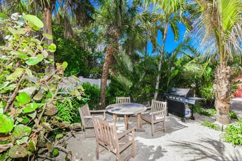 Tropical Breeze Resort — photo 9