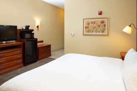 Hampton Inn Kansas City Northeast — photo 2