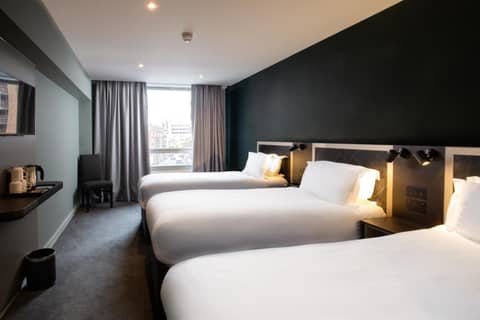 Royal National Hotel — hotel room